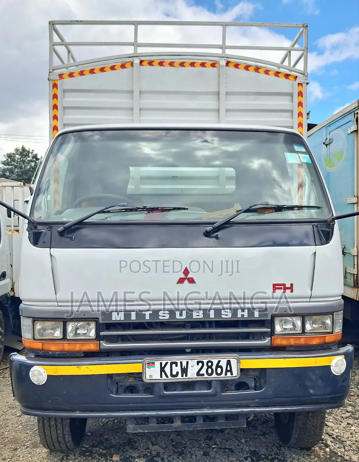Mitsubishi Fh215 Lorry 2018 White