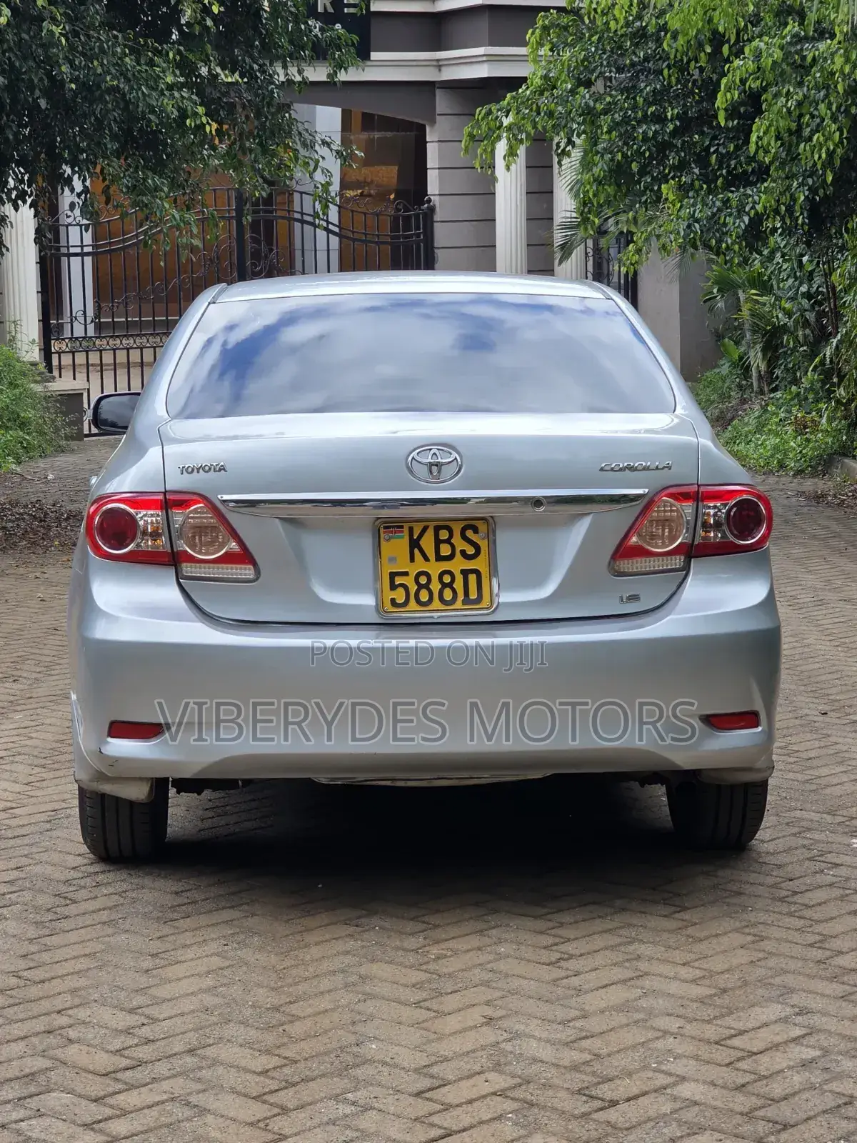 Toyota Corolla 2012 Silver