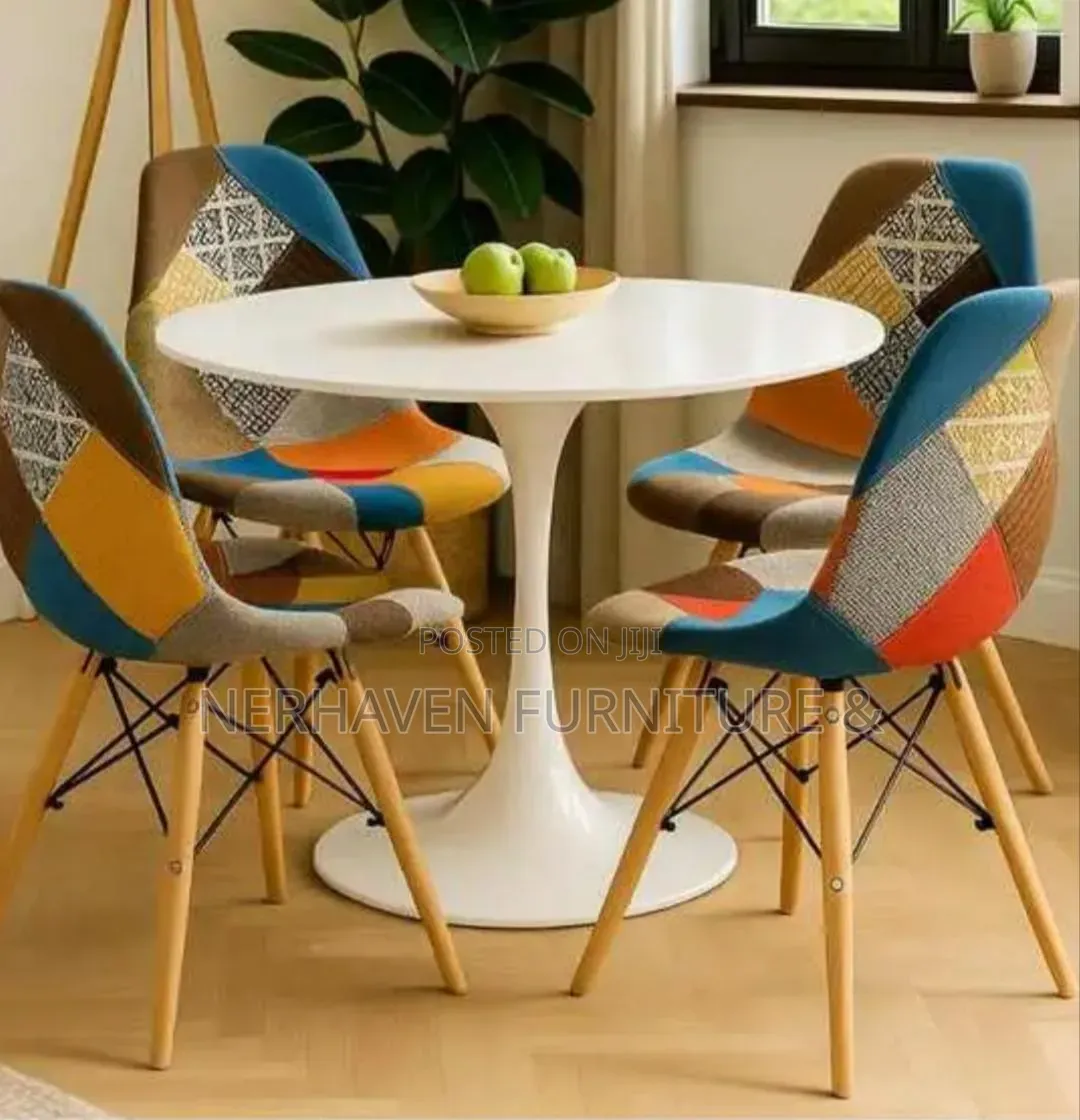 4-Seater Dining Set With Eames Chairs – Elegant Home Dining Table