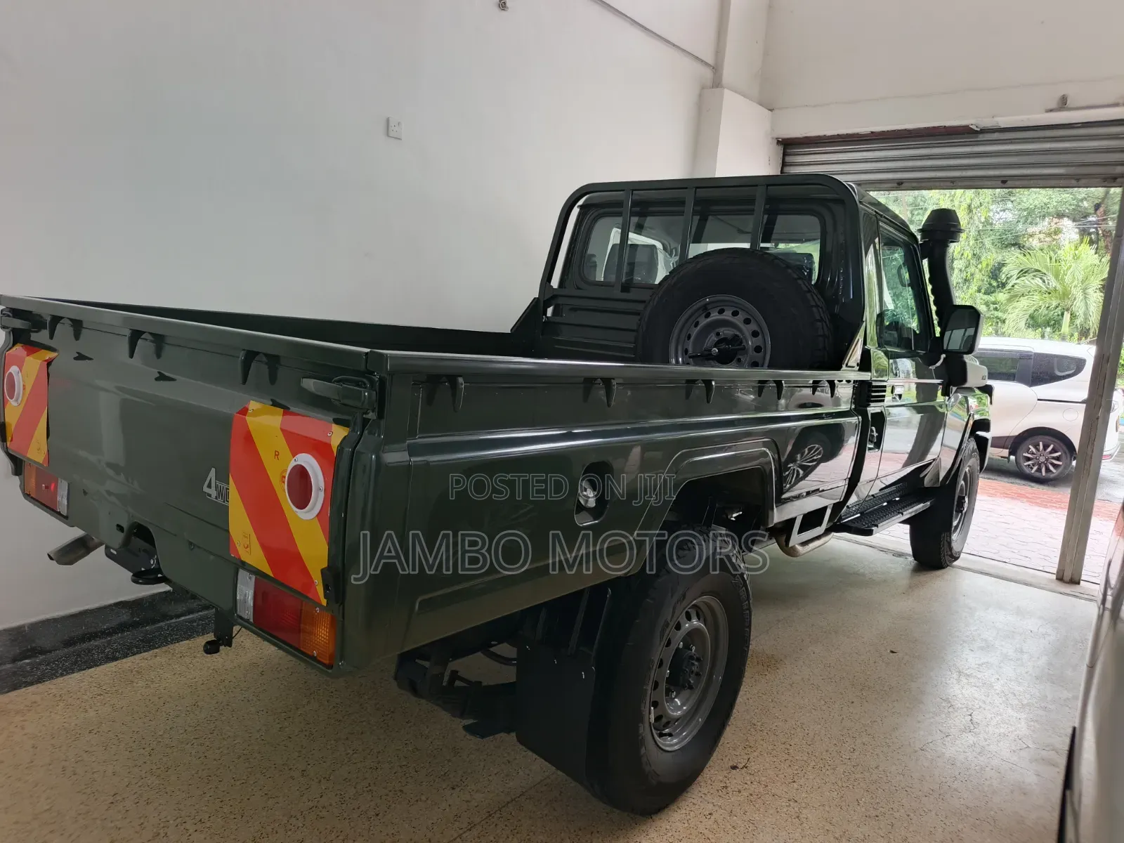 Toyota Land Cruiser 79 Series 2025 Green