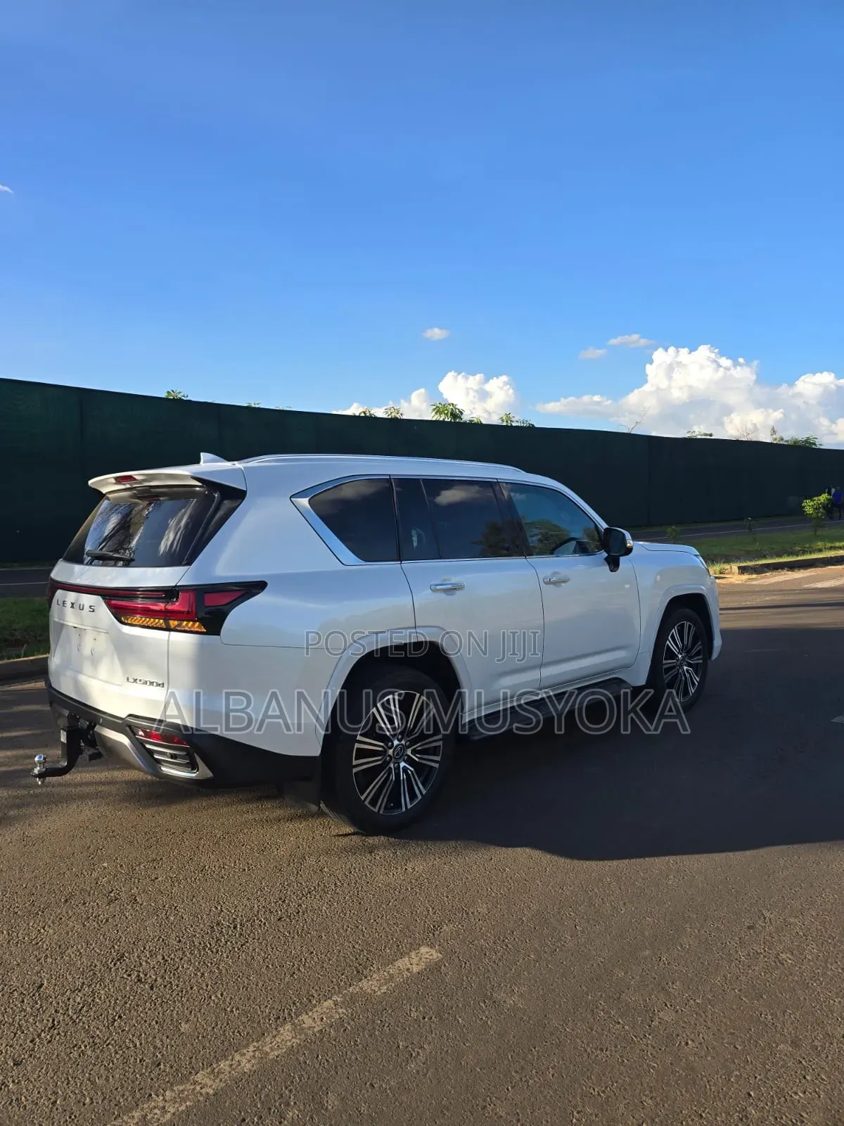 Toyota Land Cruiser 2023 White