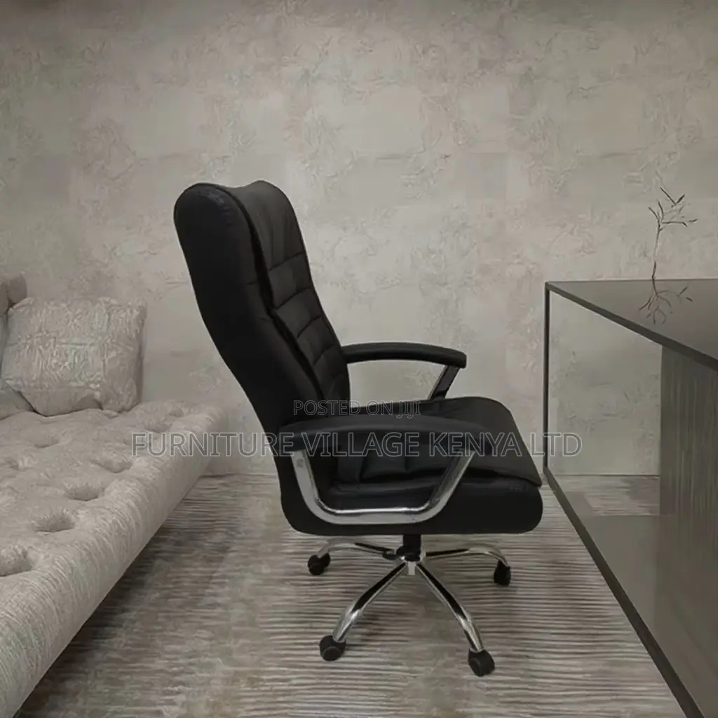 Executive Black Leather Swivel Director's Seat