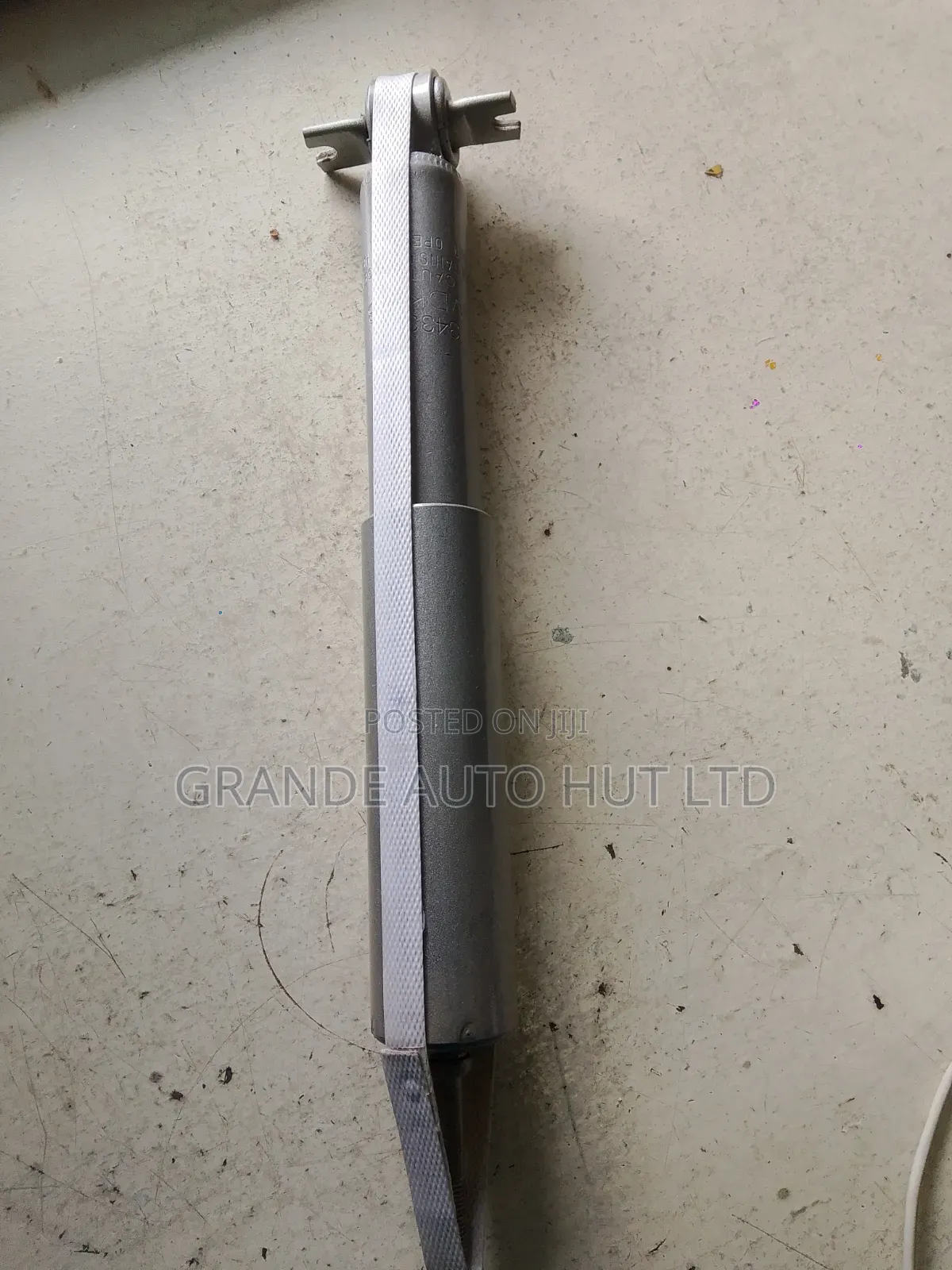Front Shocks Toyota Noah