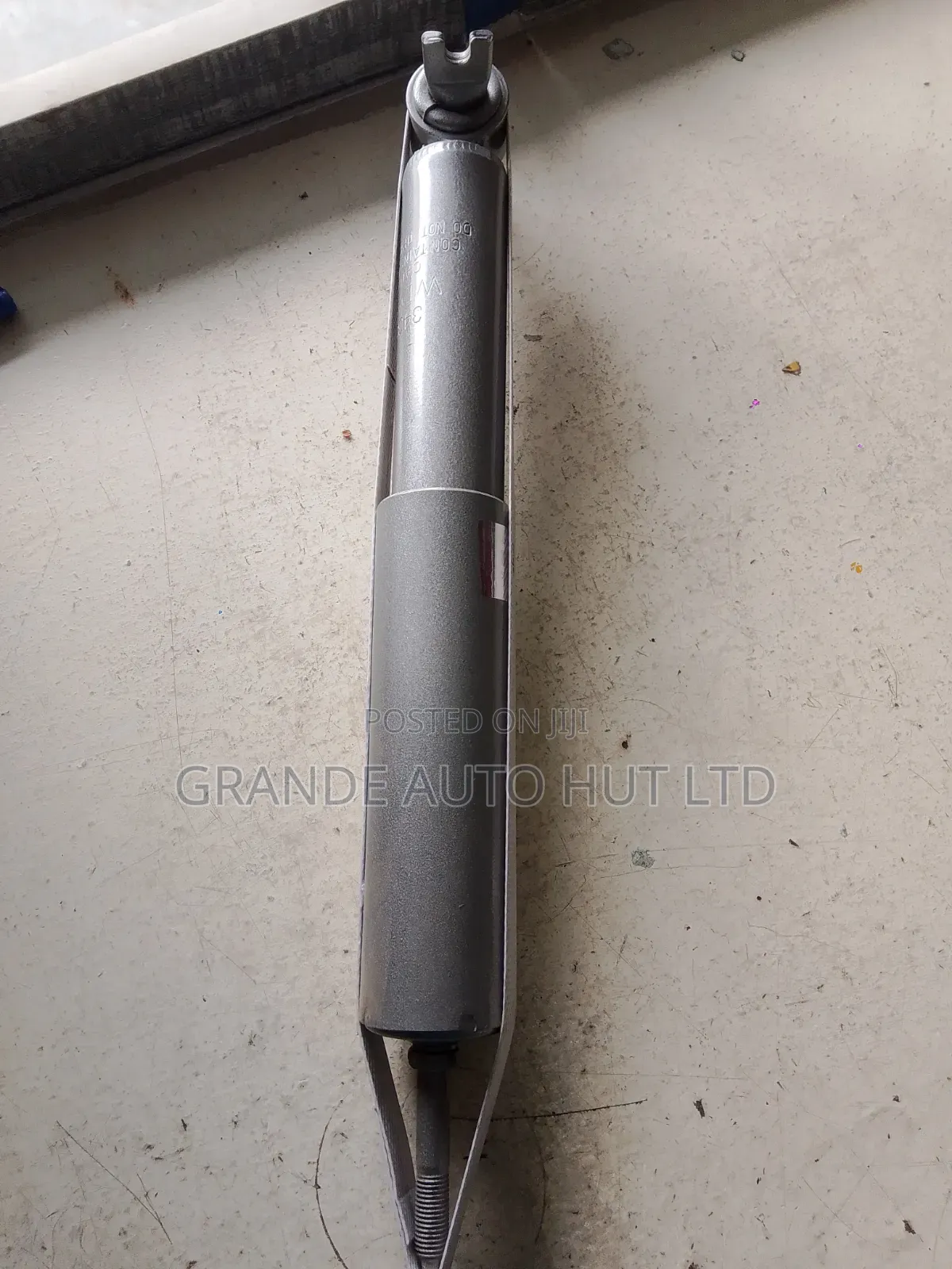Front Shocks Toyota Noah