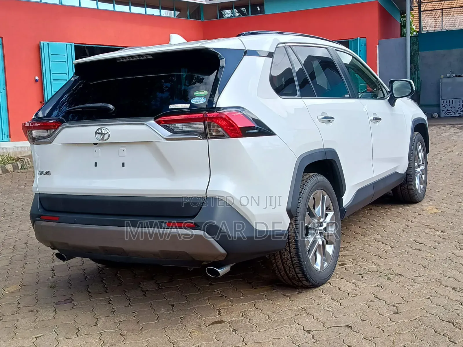 Toyota RAV4 2019 White