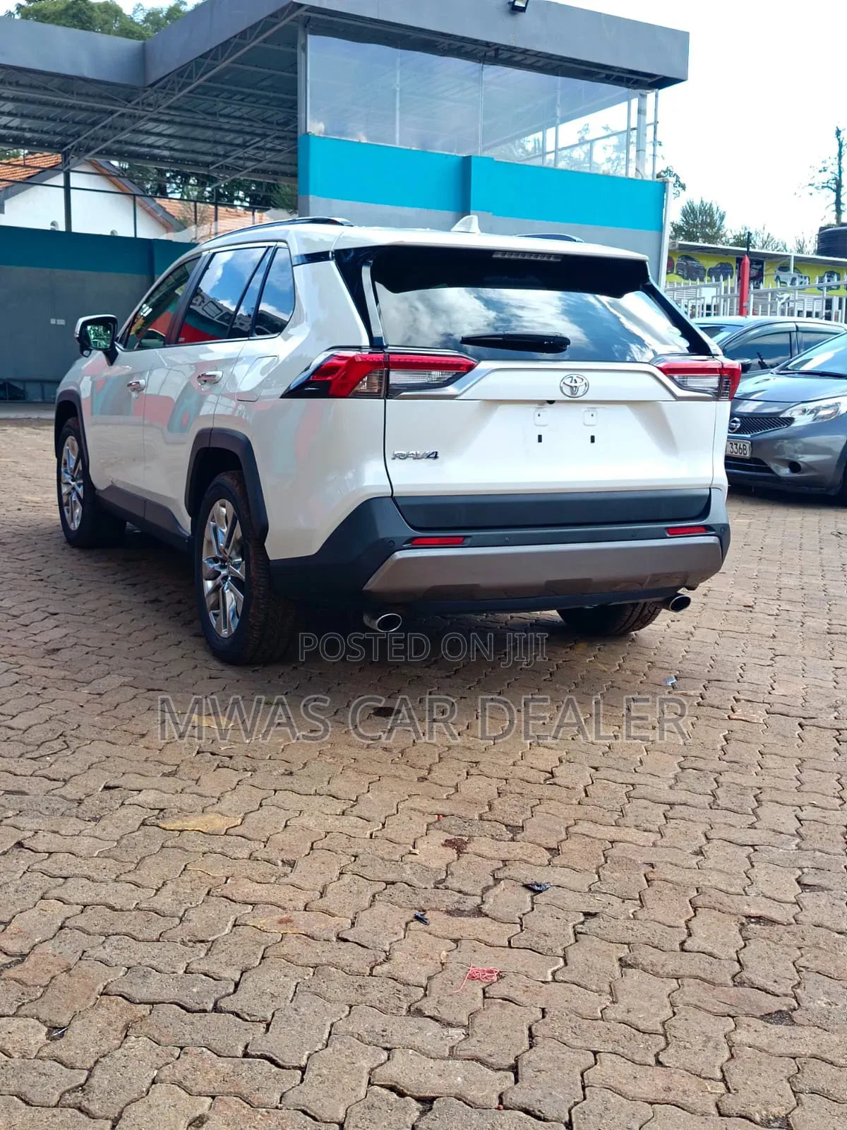 Toyota RAV4 2019 White