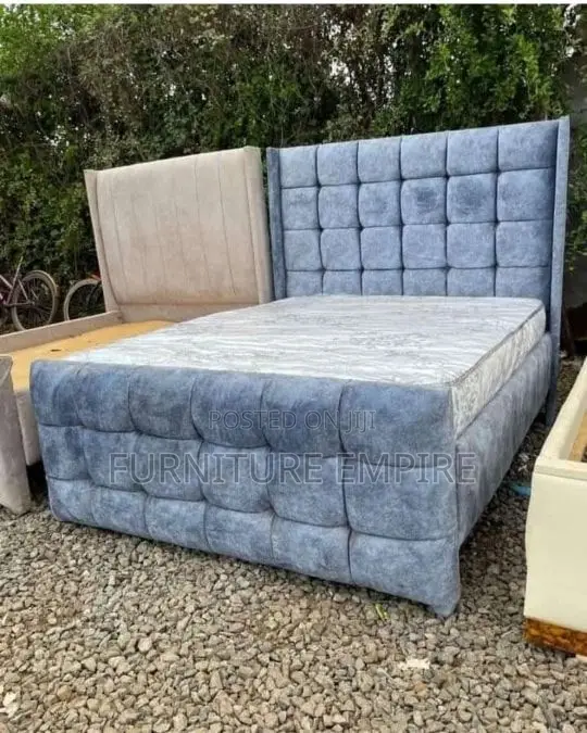 Blue-Grey Chester Bed