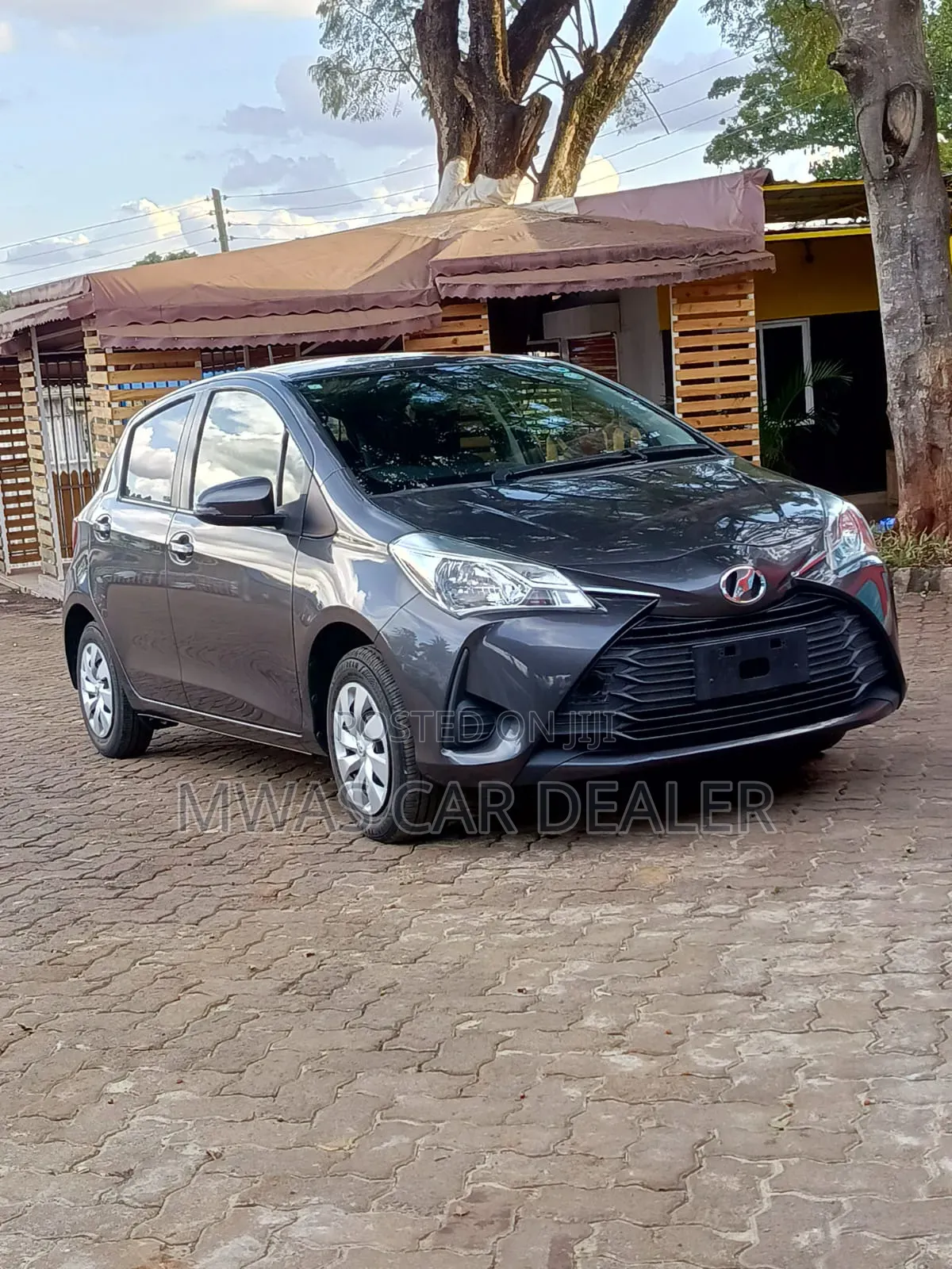 Toyota Vitz 2019 Gray