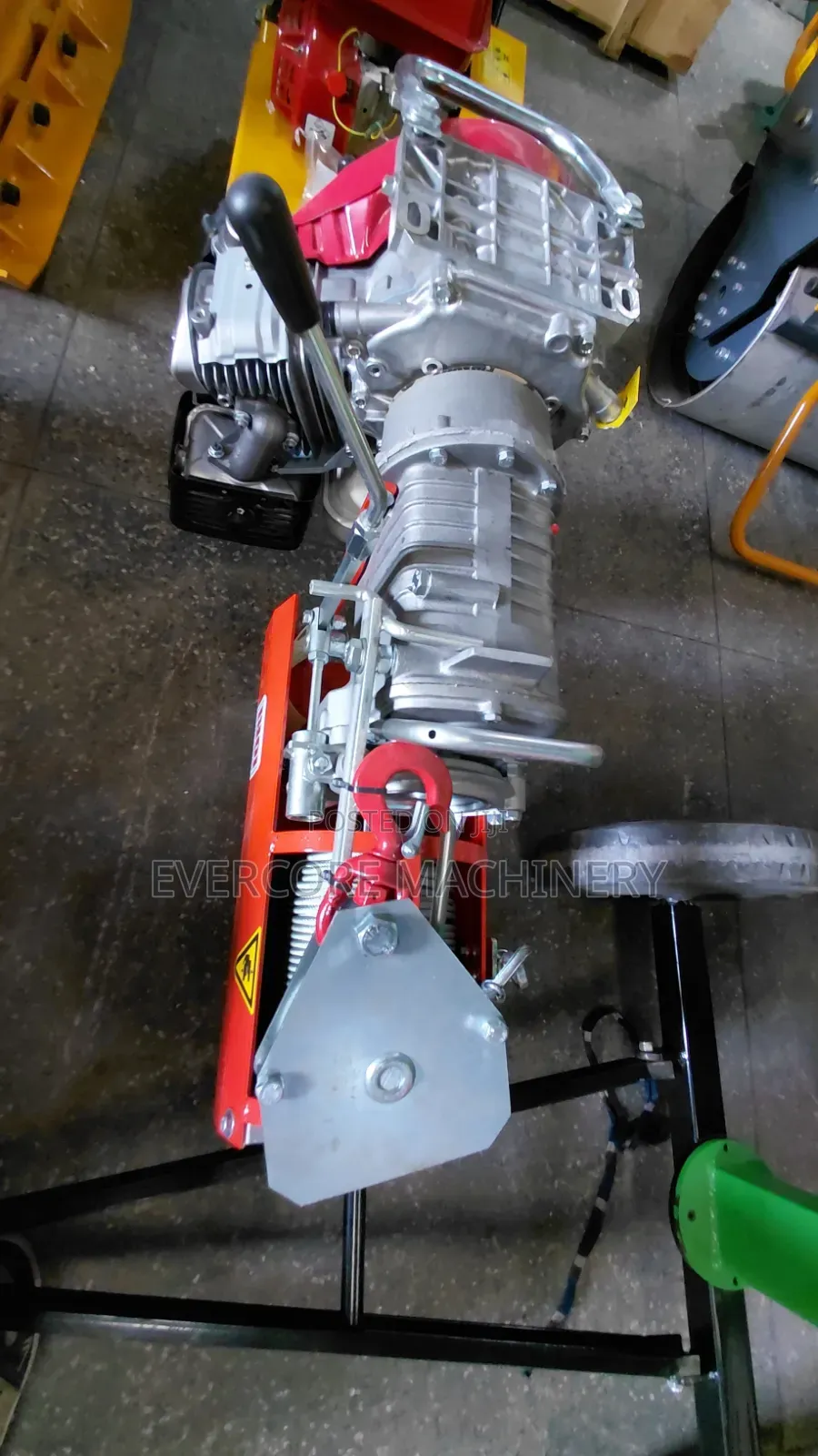 Iori Italian 1000kg Honda Concrete Hoist Machine Gx270.