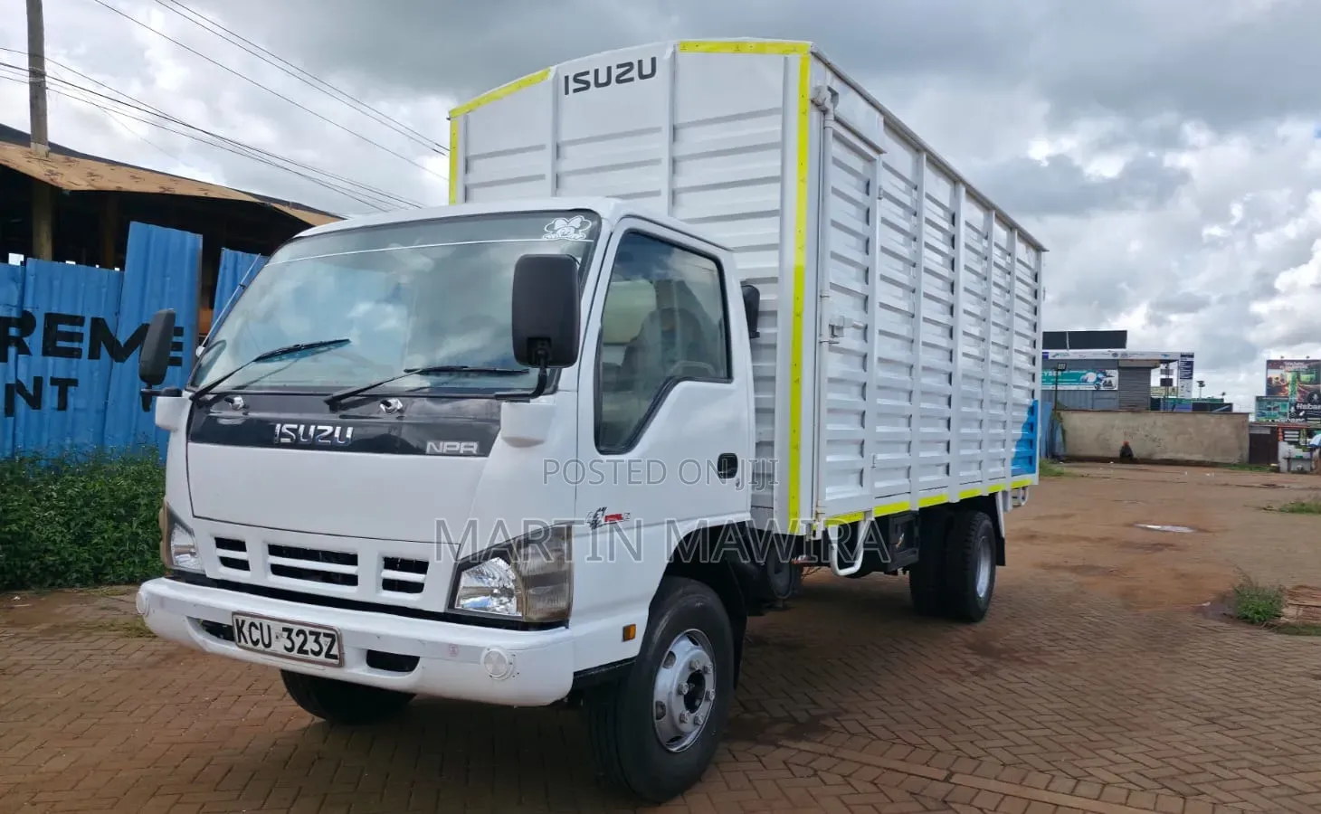 Isuzu NPR 2019