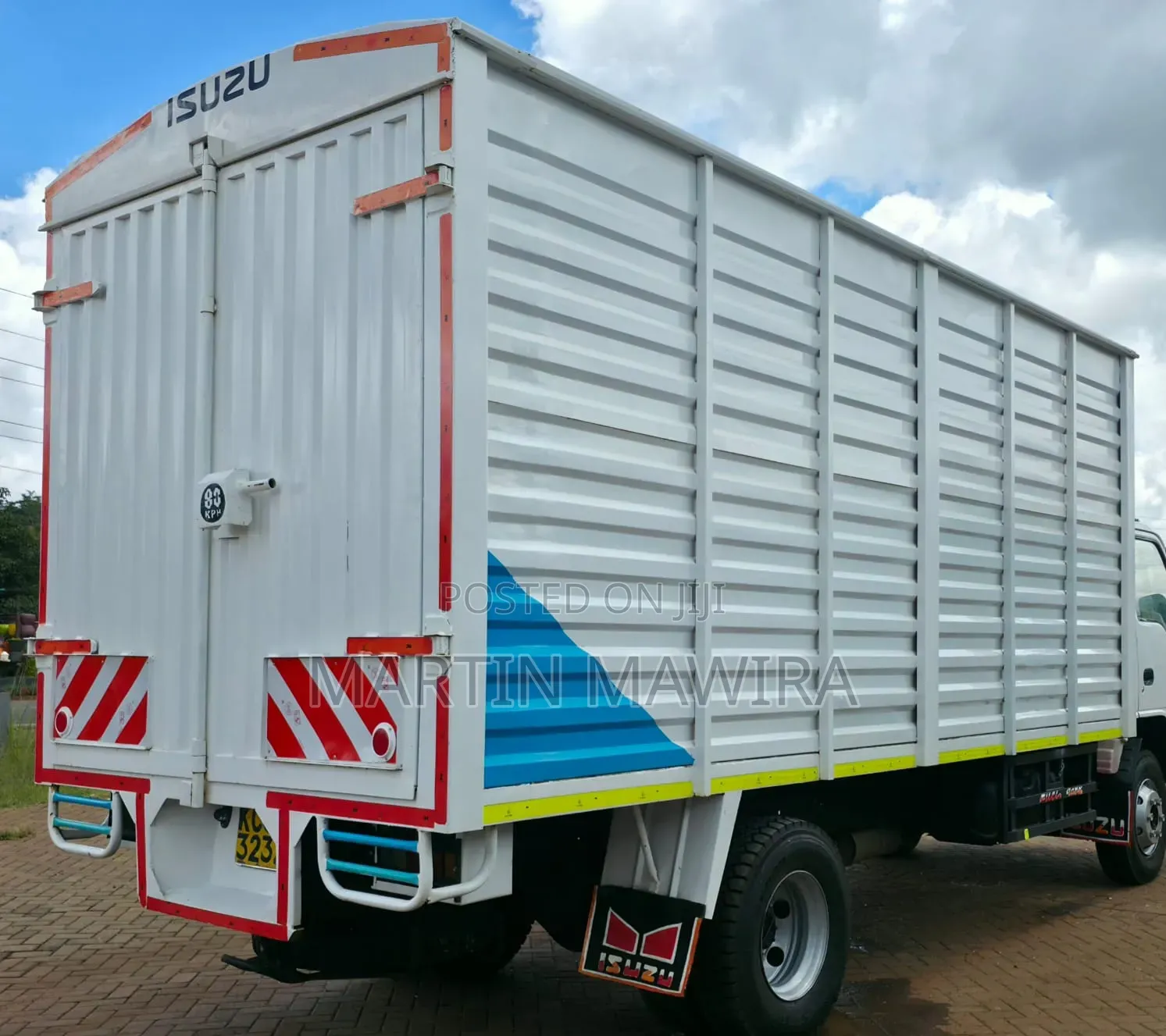 Isuzu NPR 2019