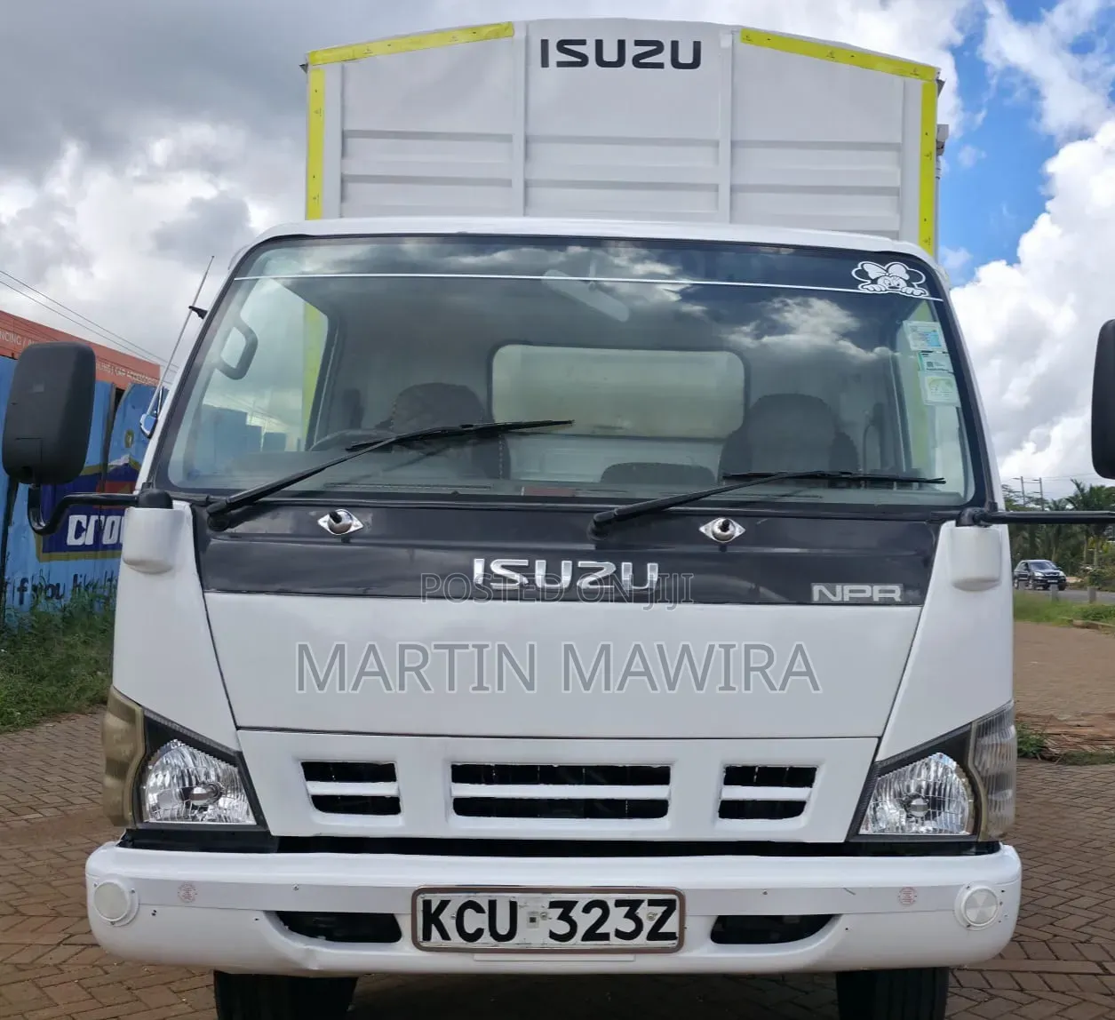 Isuzu NPR 2019