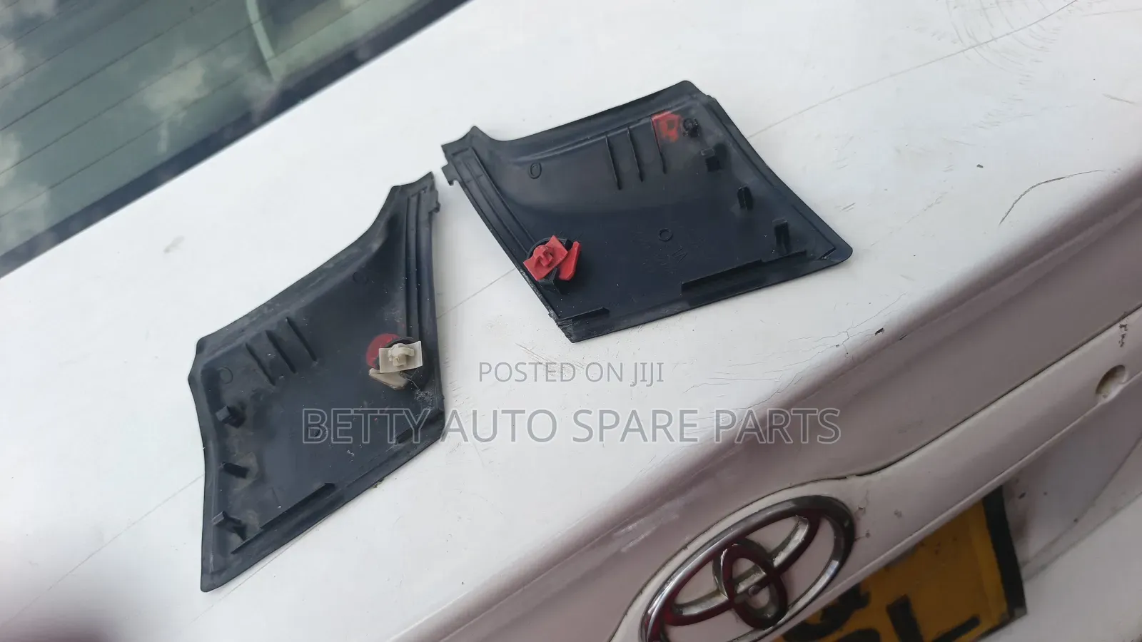 Toyota Pronox Windscreen Finisher