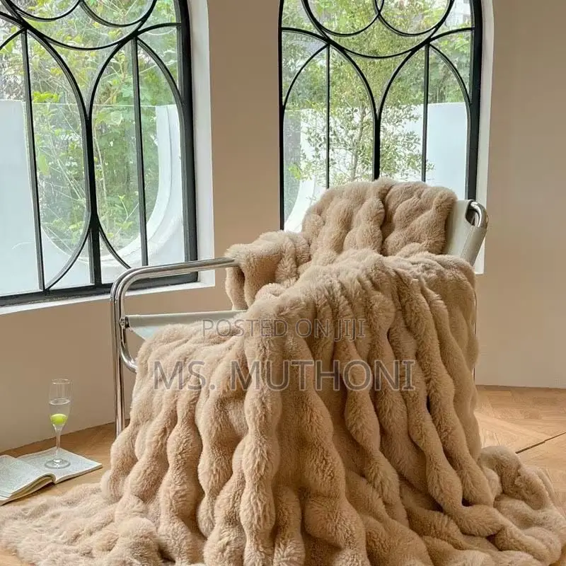 Luxury Plush Comfort / Home Decor Faux Throw Blanket