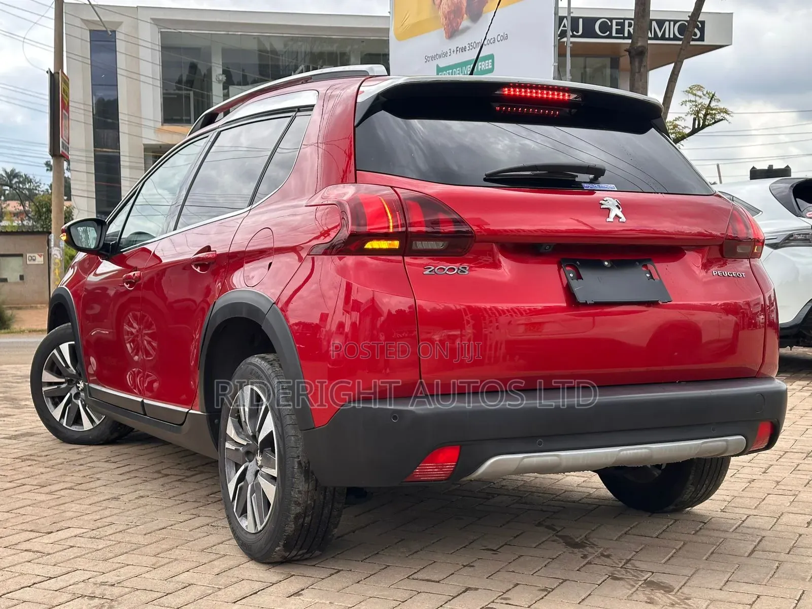 Peugeot 2008 2019 Red