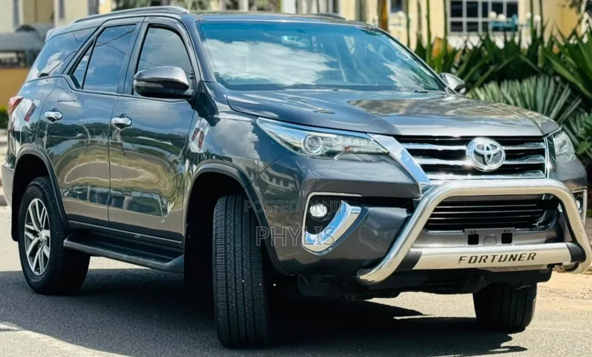 Toyota Fortuner 2.8 D AWD 2019 Black