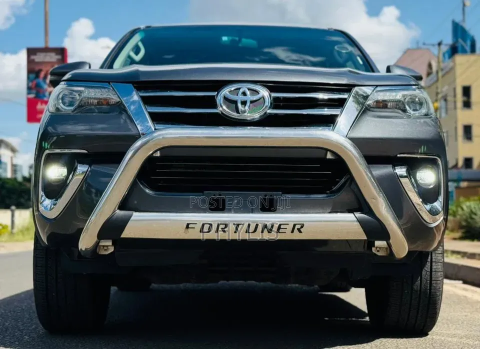 Toyota Fortuner 2.8 D AWD 2019 Black