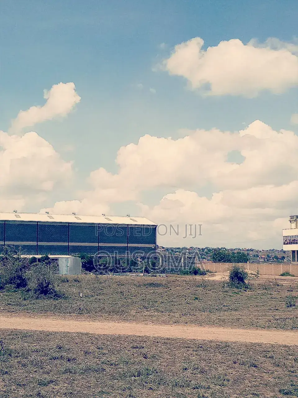Price Slashed! Prime 50x100 Plot in Great Wall – Must Go!