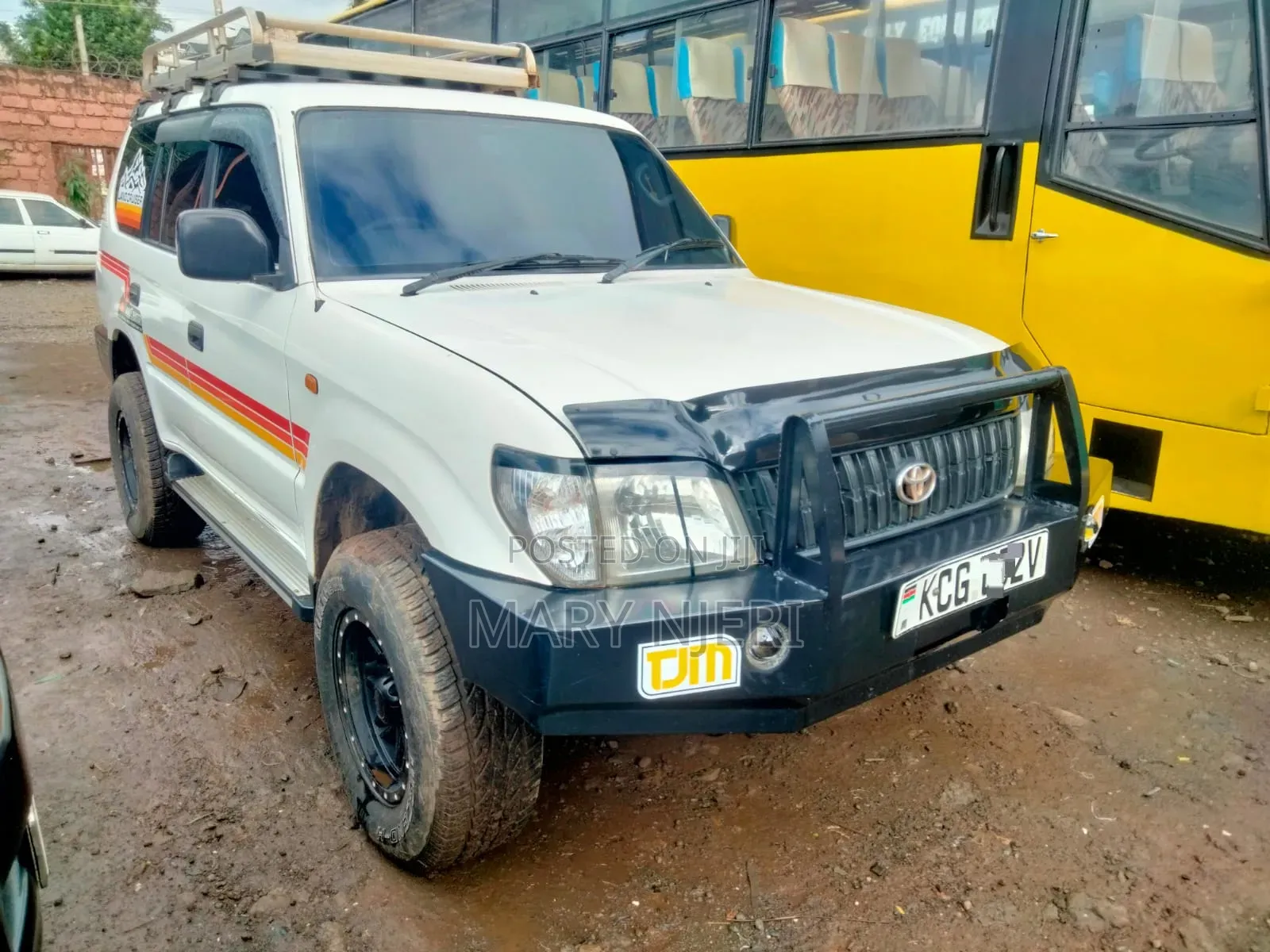 Toyota Land Cruiser 90 2002 White