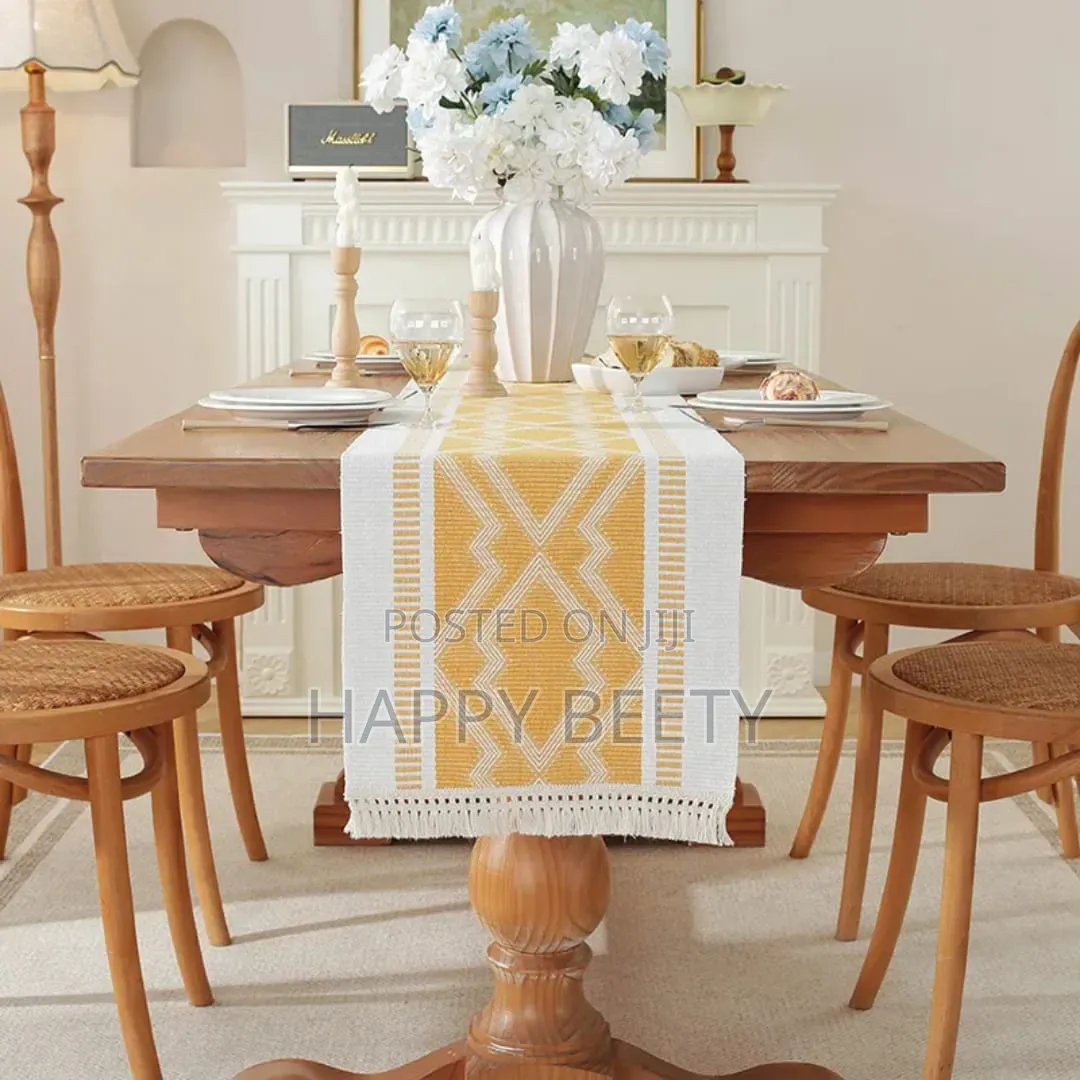 Elegant Modern Table Runner With Tassel