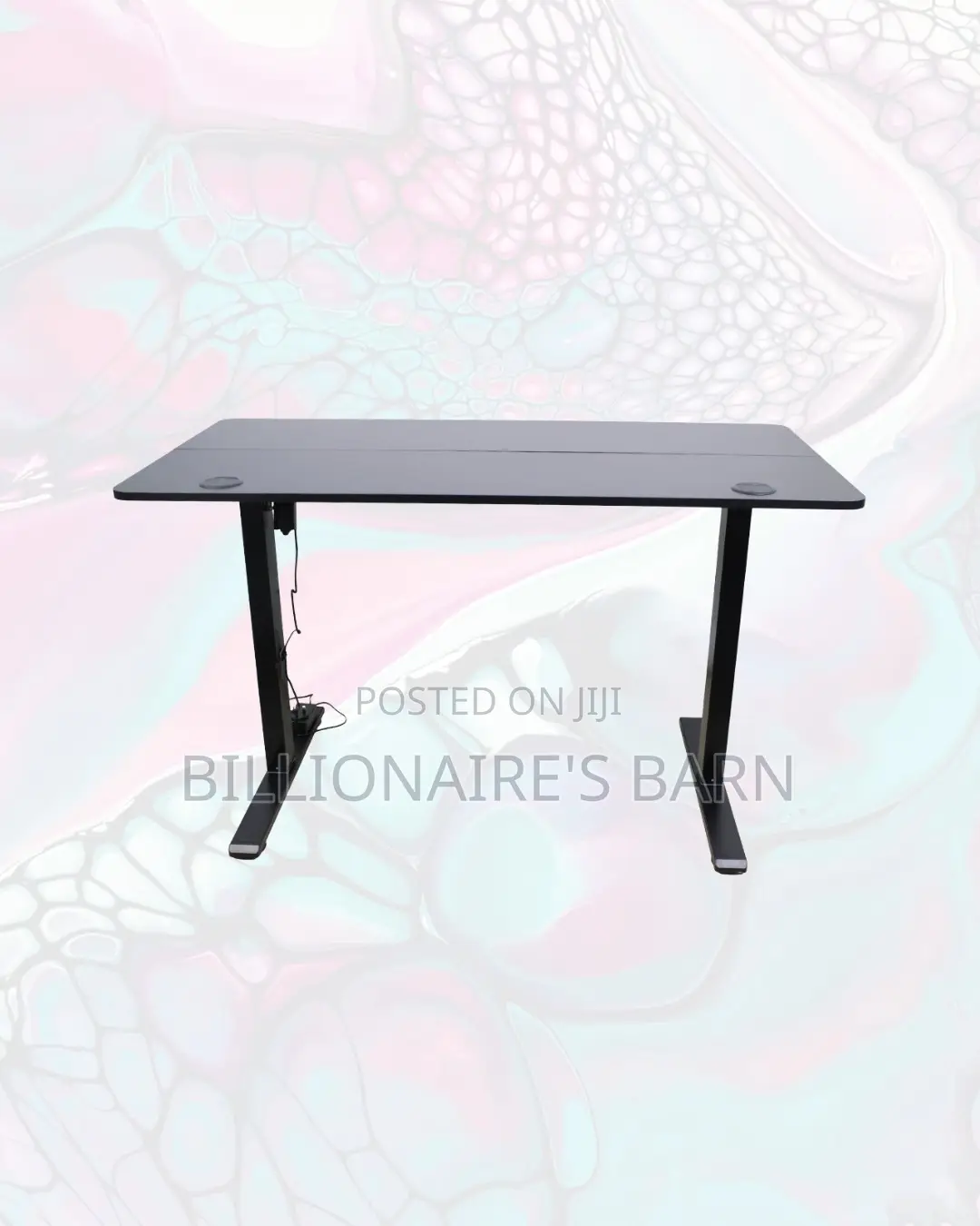 Modernize Your Office Using a Desk Clean Cable-Friendly Workspace