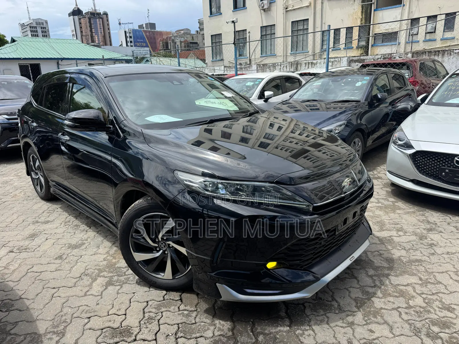 Toyota Harrier 2.0 2019 Black