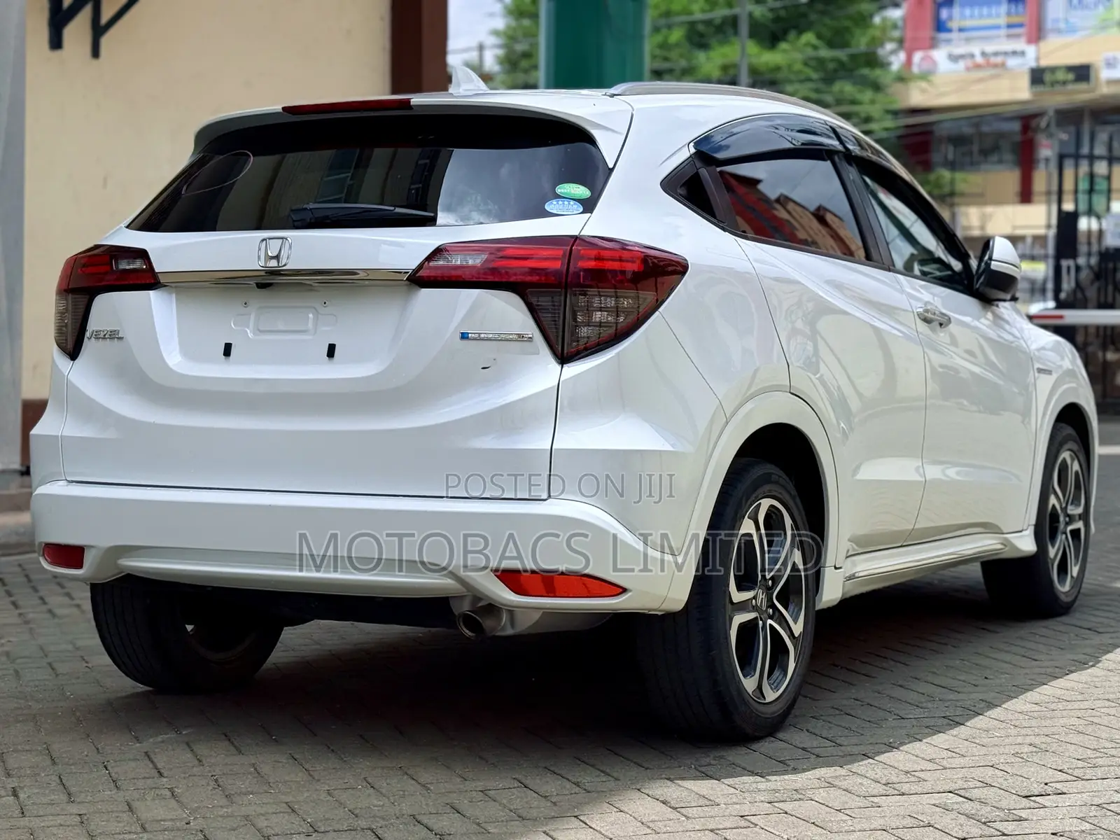 Honda Vezel 1.5 Hybrid 2WD 2019 Pearl