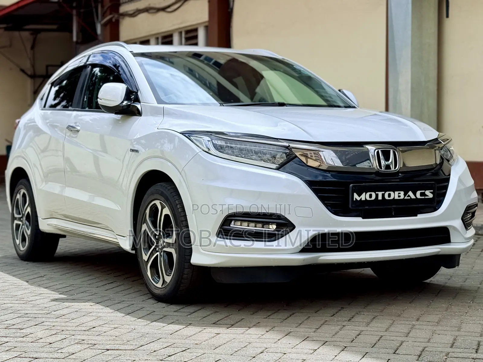 Honda Vezel 1.5 Hybrid 2WD 2019 Pearl