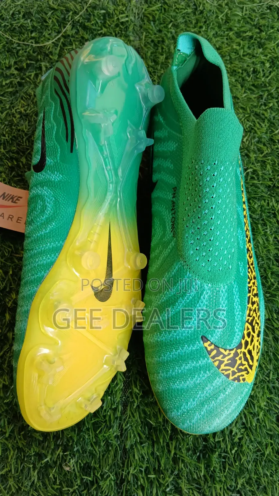 Laceless Phantom Football Boots,Soccer Boots