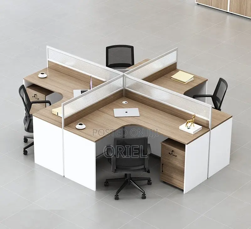 Office Workstation : Executive 4-Way Curved Office Workstation