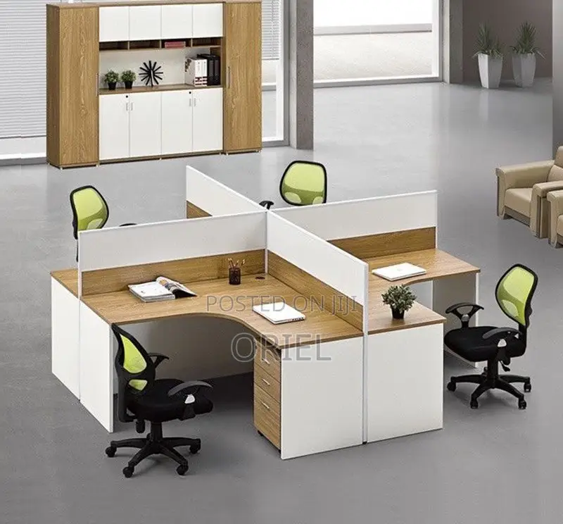 Office Workstation : Executive 4-Way Curved Office Workstation