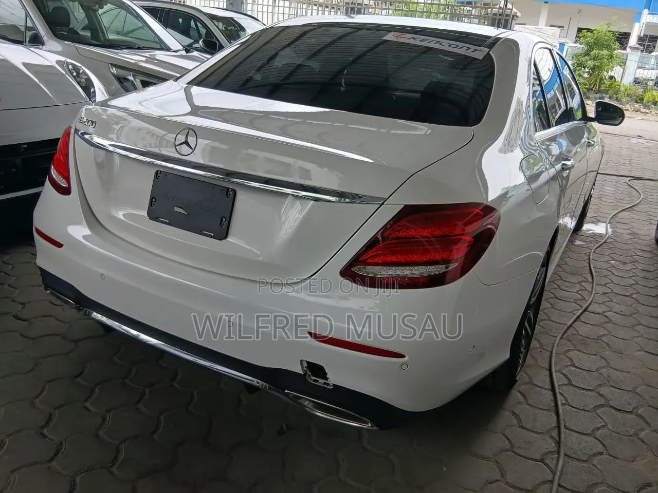Mercedes-Benz E200 2020 White