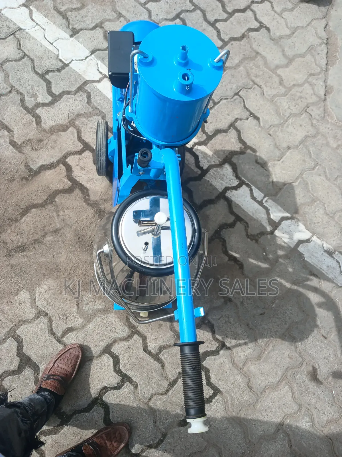 Electric Milking Machine