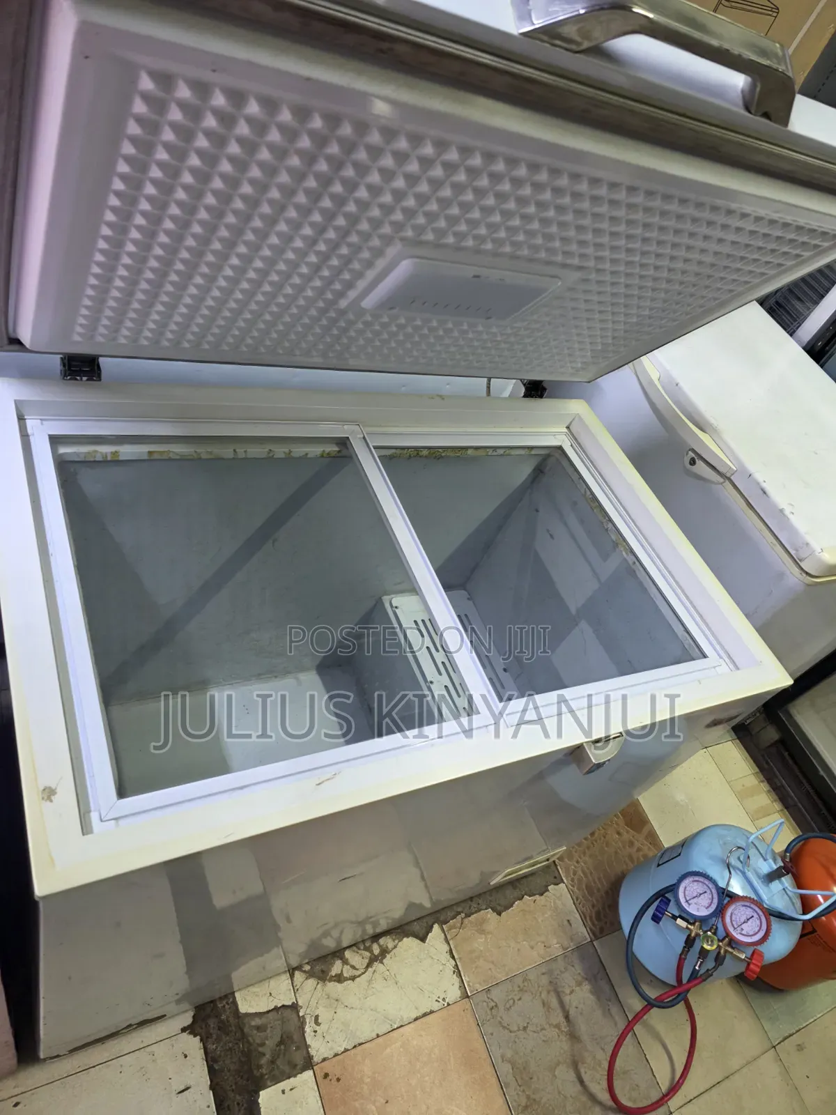 300l Ramtons One Door Freezer