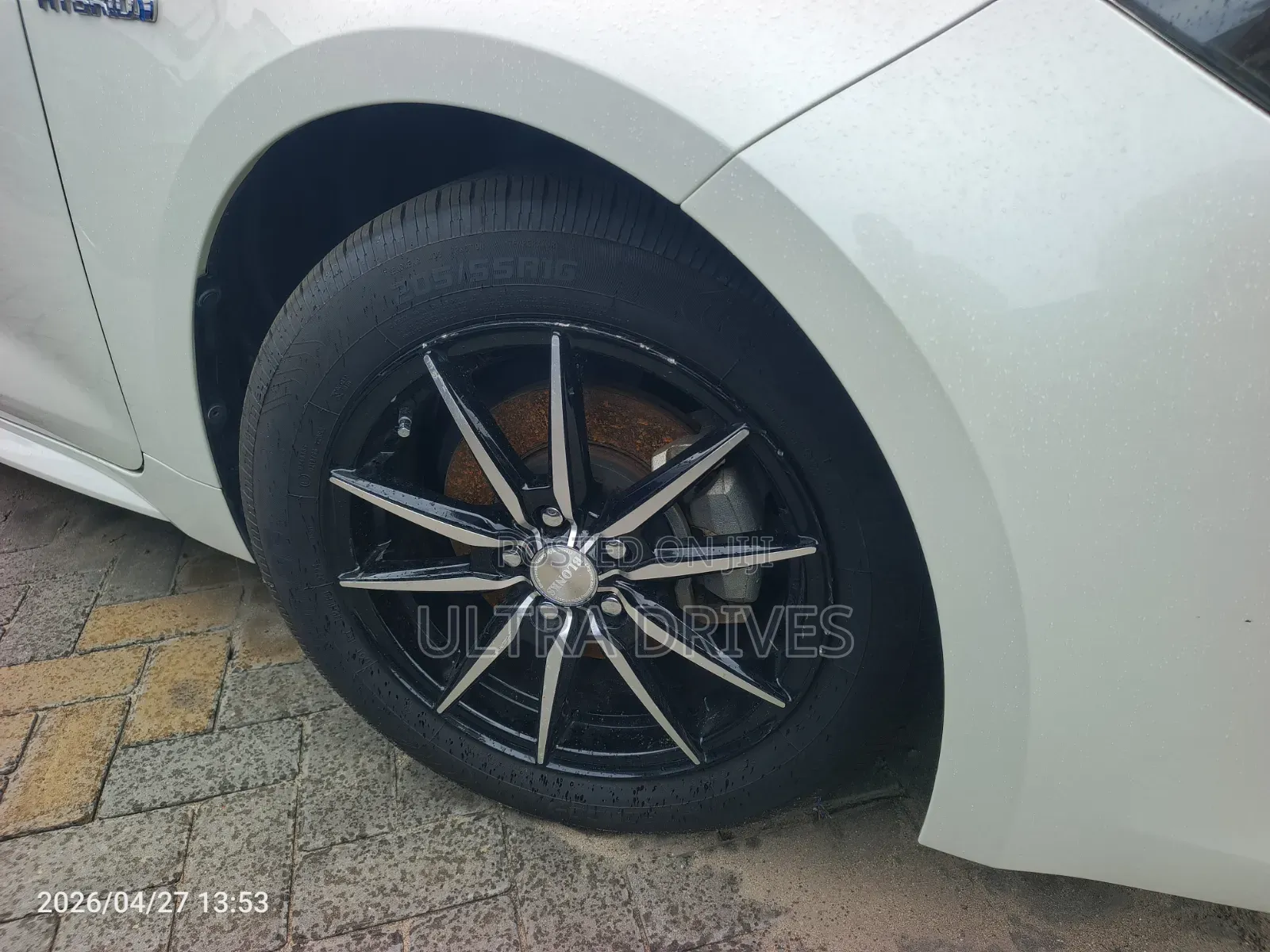 Toyota Corolla Hybrid 2026 White