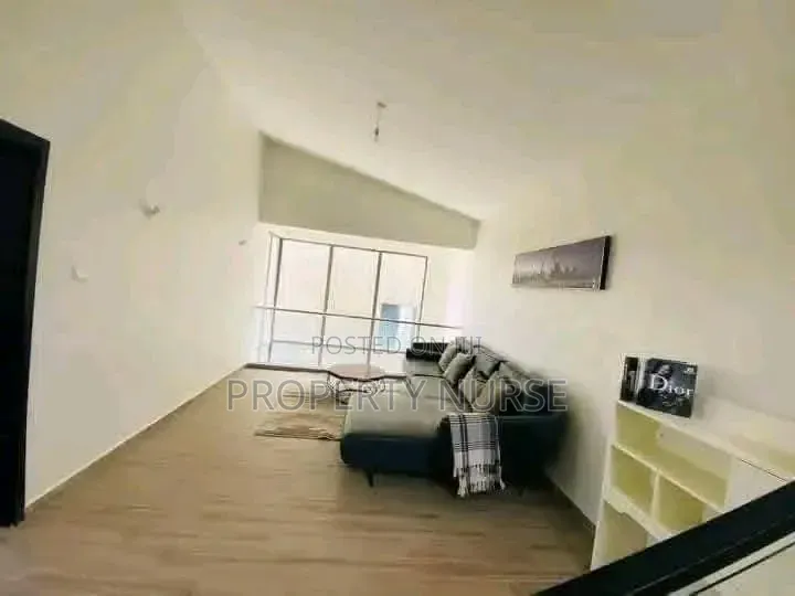 4bdrm Townhouse/Terrace in Gateway Mall Area for sale