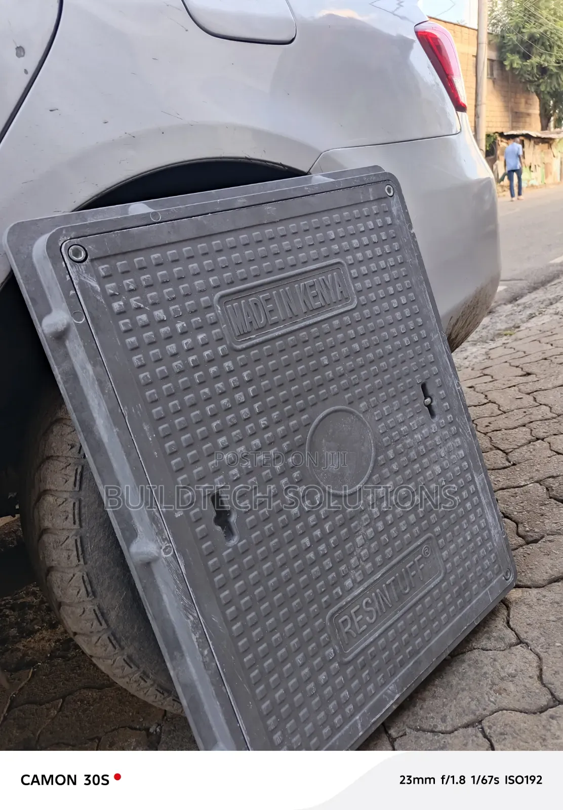 Manhole Cover 450×600mm – Durable Lockable Design