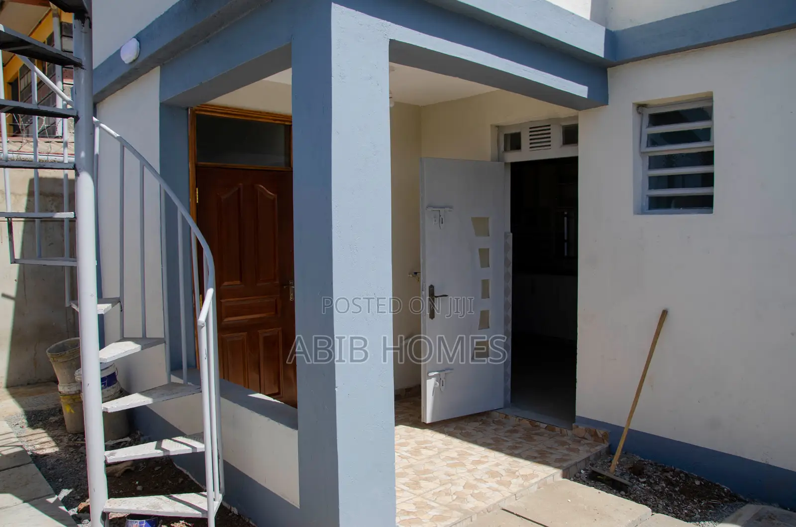3bdrm Bungalow in Kalimoni for sale