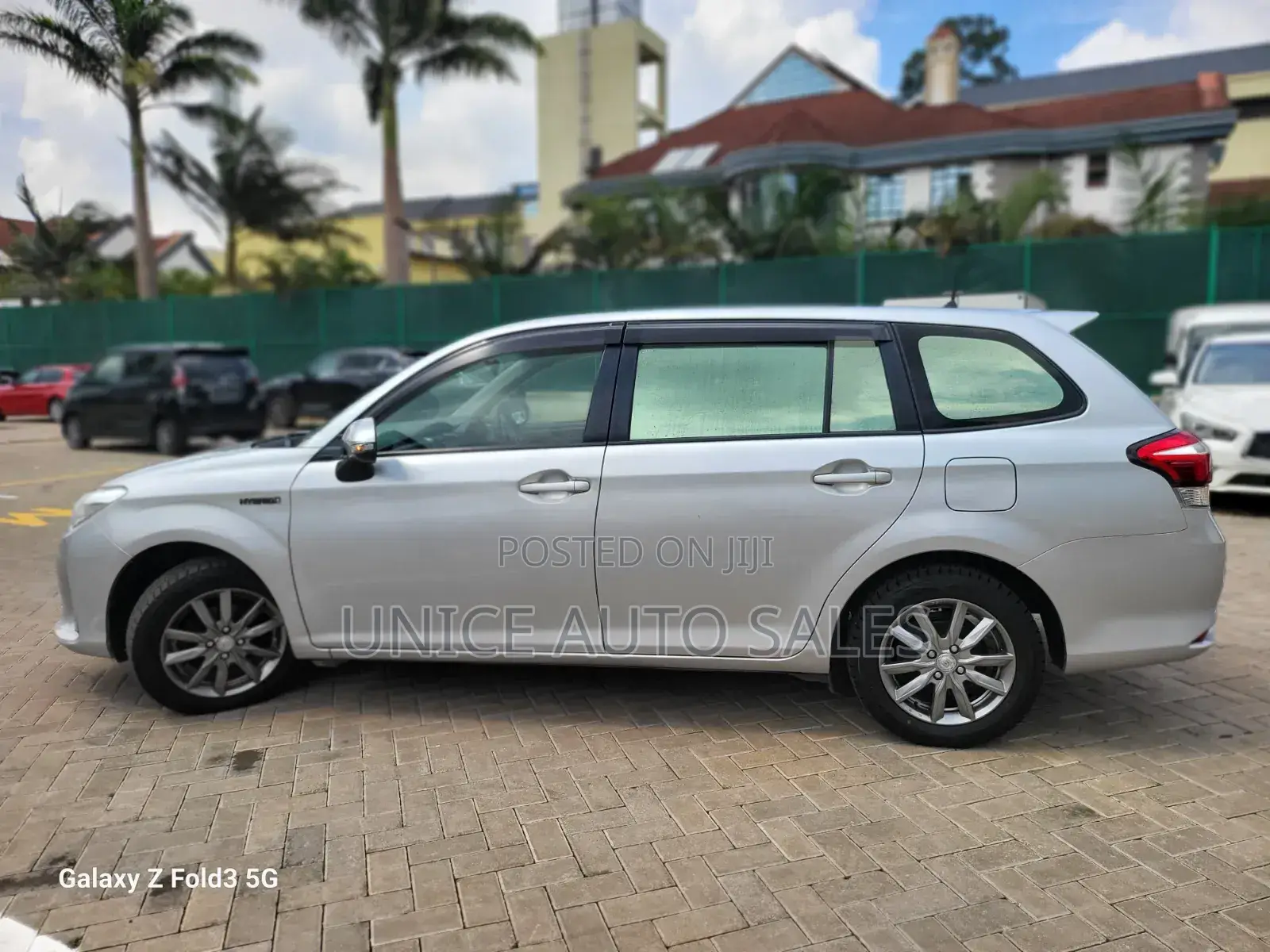 Toyota Corolla Fielder 2018 Silver
