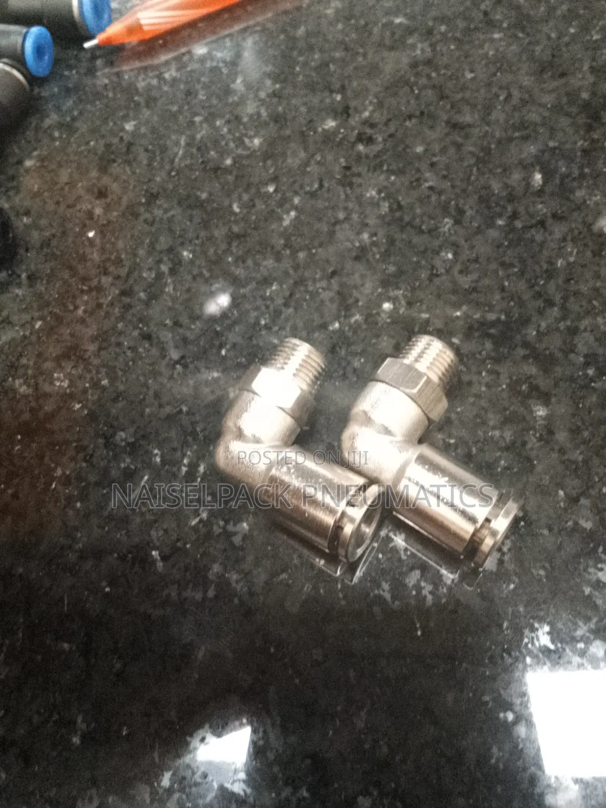 Metallic Elbow Connector