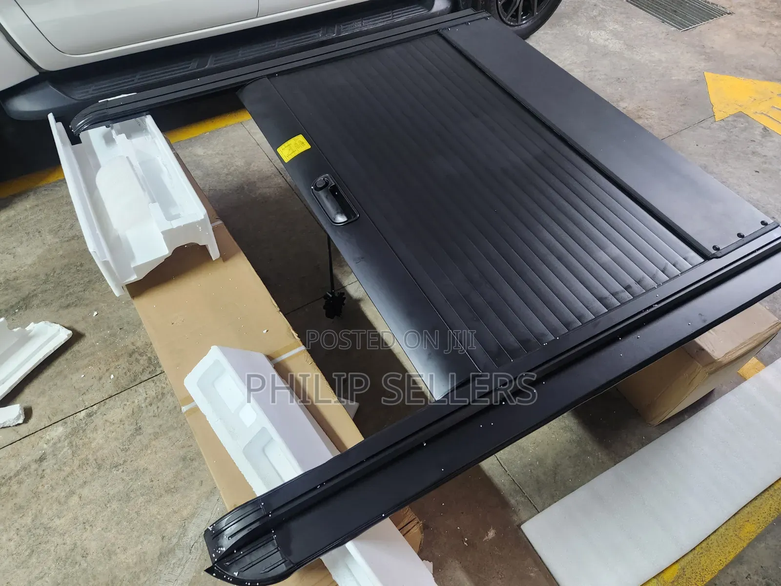 Powerful Lockable Roller Lid for Toyota Hilux Revo 2015-2025 Rl01