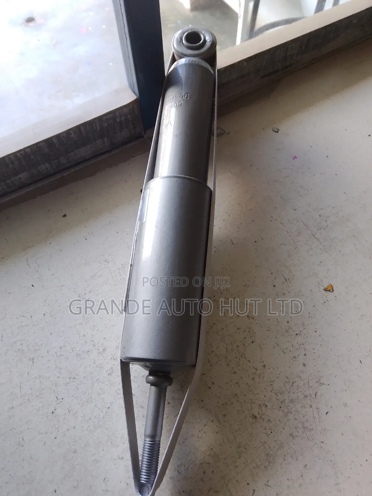 Front Shock Absorbers Nissan Sahara (Wdkyb Brand)