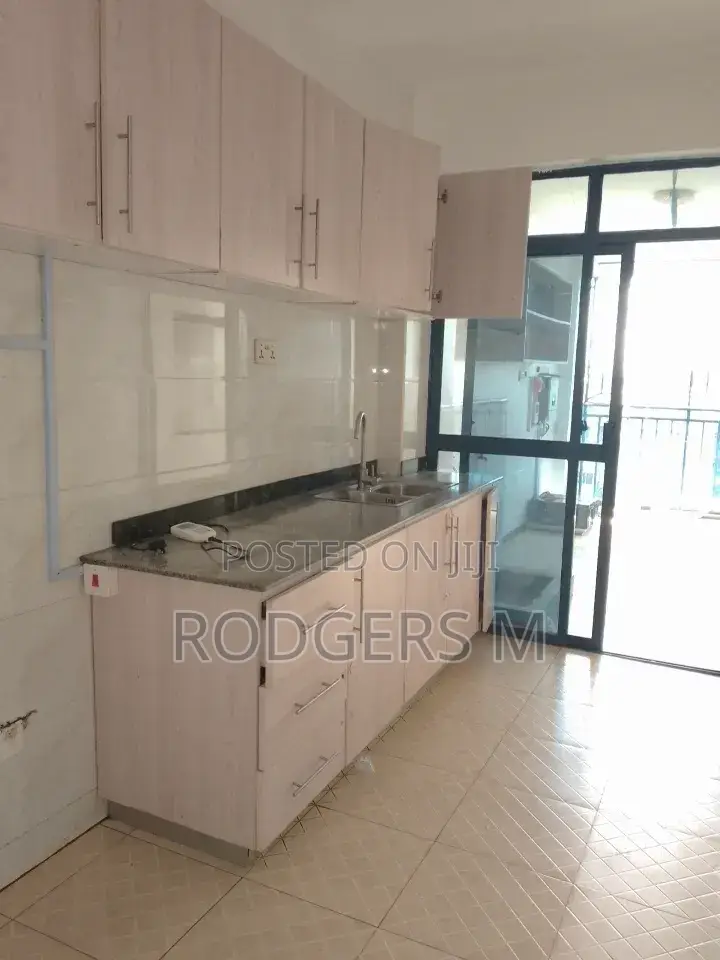 3bdrm Apartment in Valley Arcade for rent