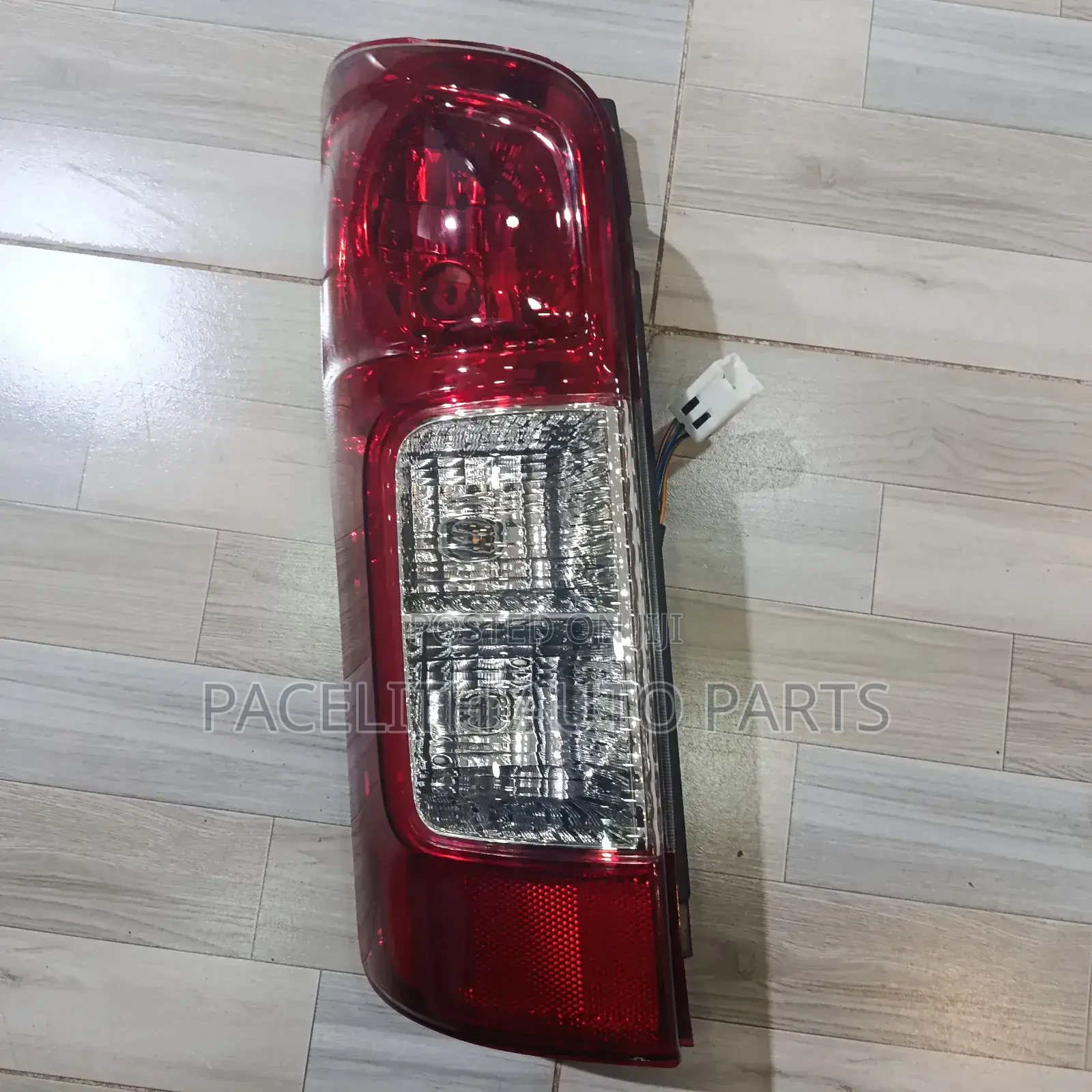 Tail Lamp / Tail Light Nv350
