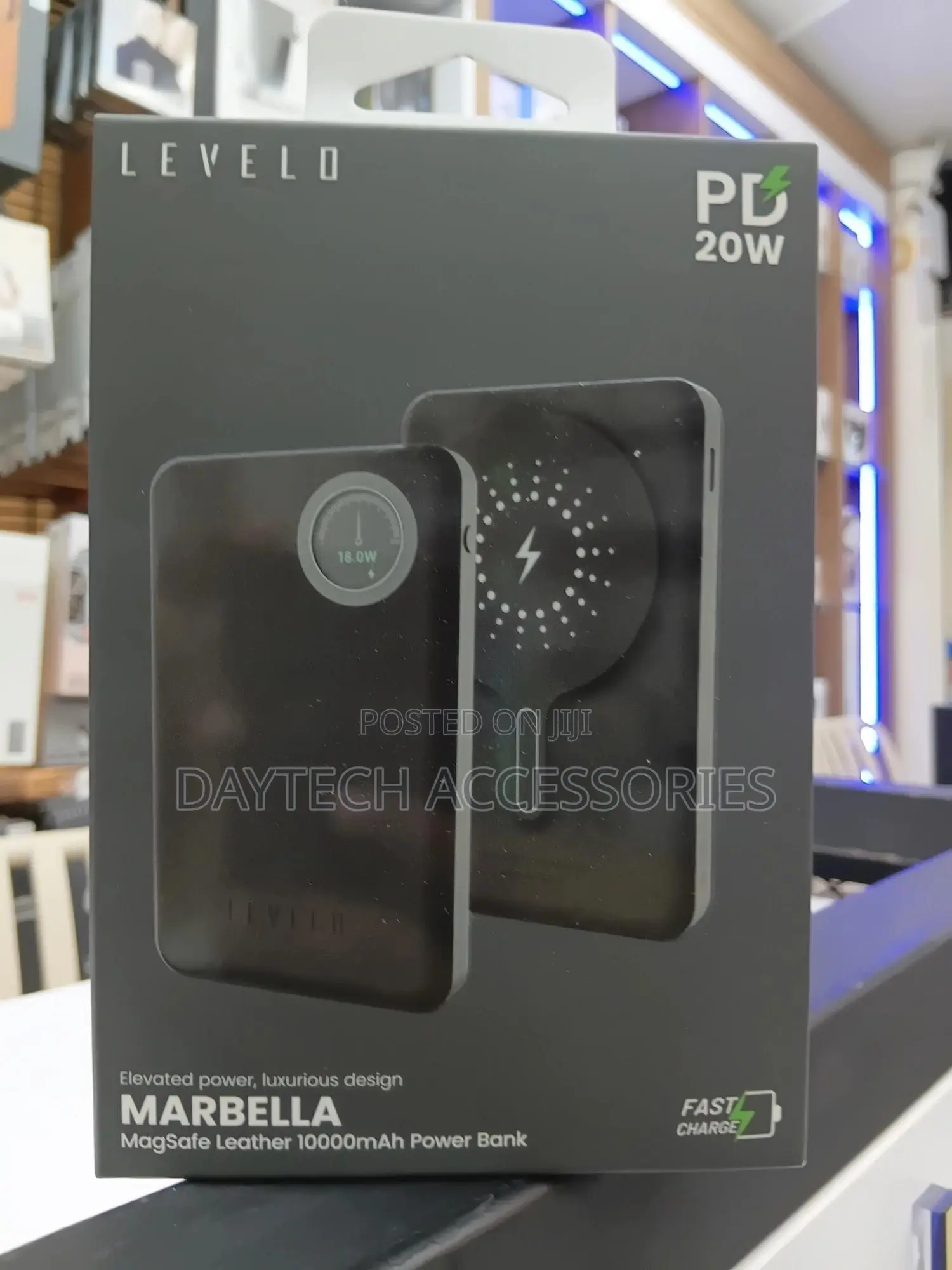 Levelo Marbella Leather Magnetic Magsafe Power Bank 10000mah - Black