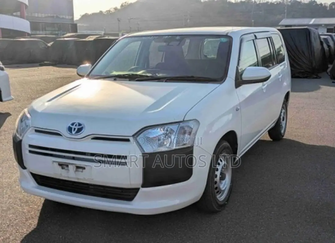 Toyota Probox 1.5 Hybrid DX Comfort 2020 Off white