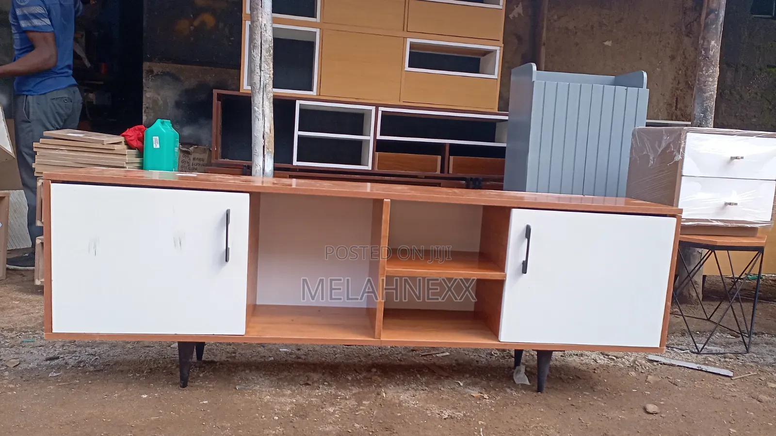 Royal Teak Tv Stand