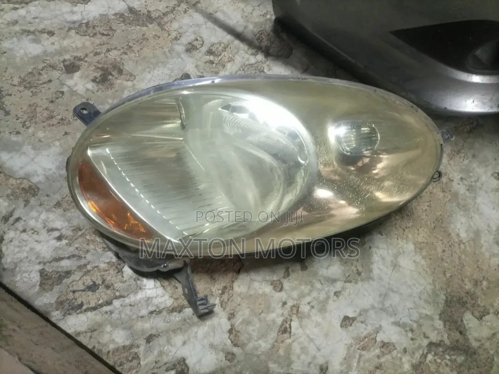 Headlight Nissan March Non Xenon