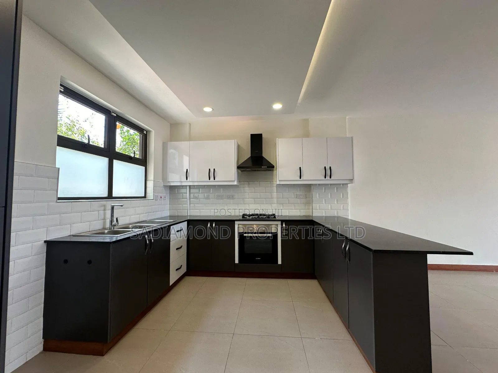 2bdrm Duplex in Hurlingham for rent