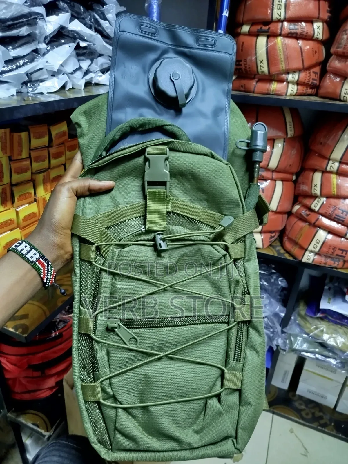 Hiking Bag With a 3l Water Bladder